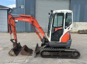 Kubota U25-3