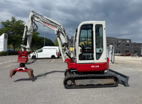 Takeuchi TB138 FR